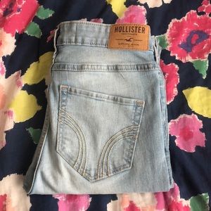 Hollister Jeans NWOT